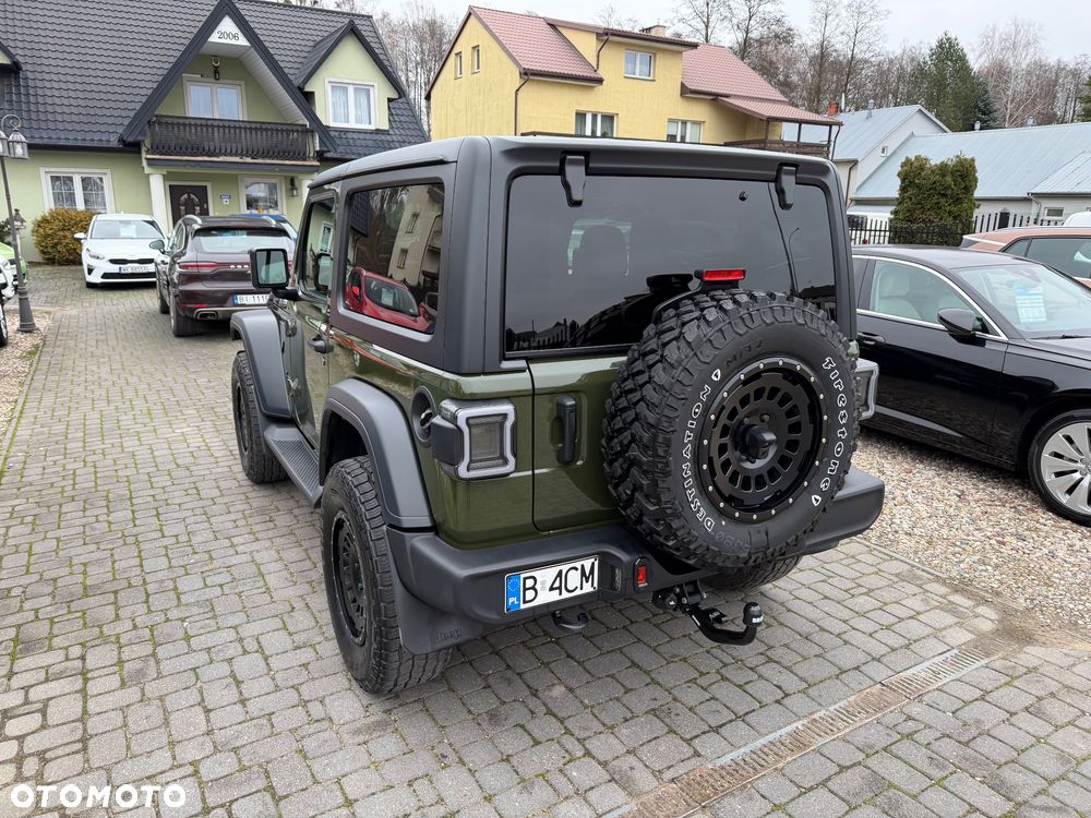 Jeep Wrangler - 30