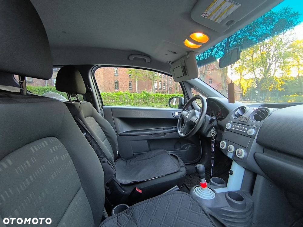 Mitsubishi Colt 1.3 Inform - 5