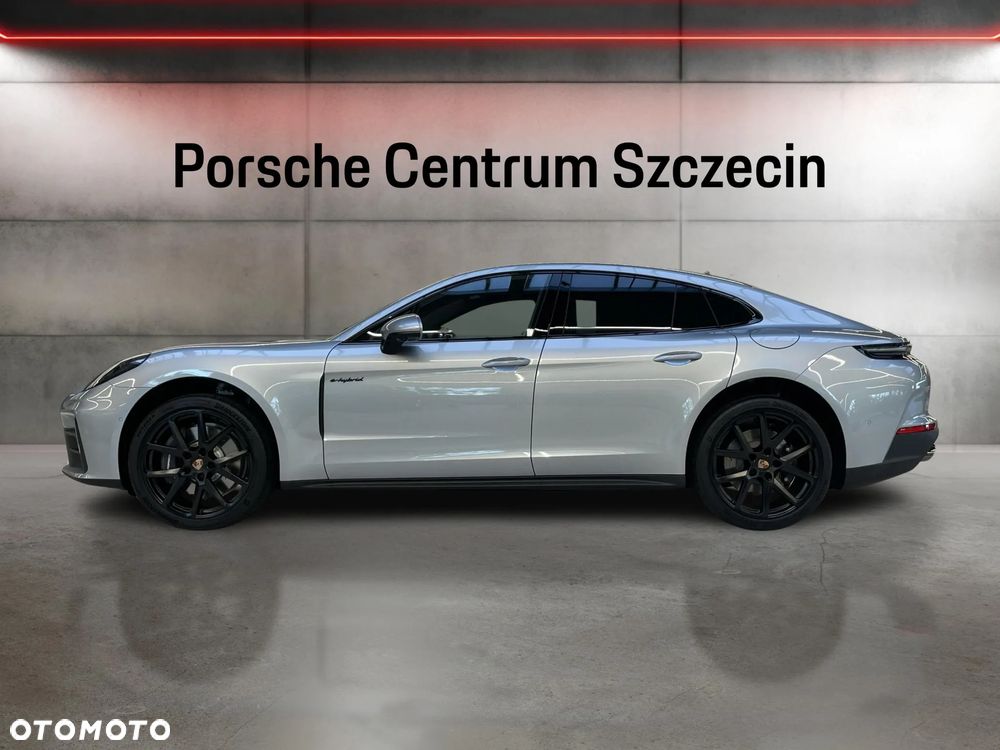Porsche Panamera 4 E-Hybrid PHEV - 2