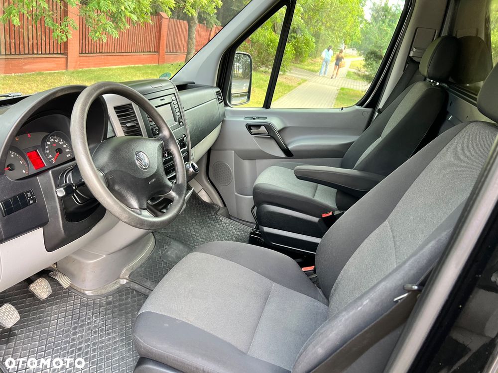 Volkswagen Crafter 2.0 TDI 163KM 2016 rok  Maxi Jumbo Czarny - 21