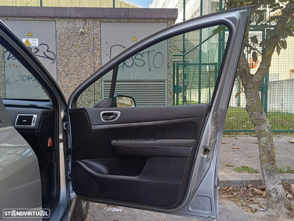 Peugeot 307 Break 1.4 HDi XS Premium - 30