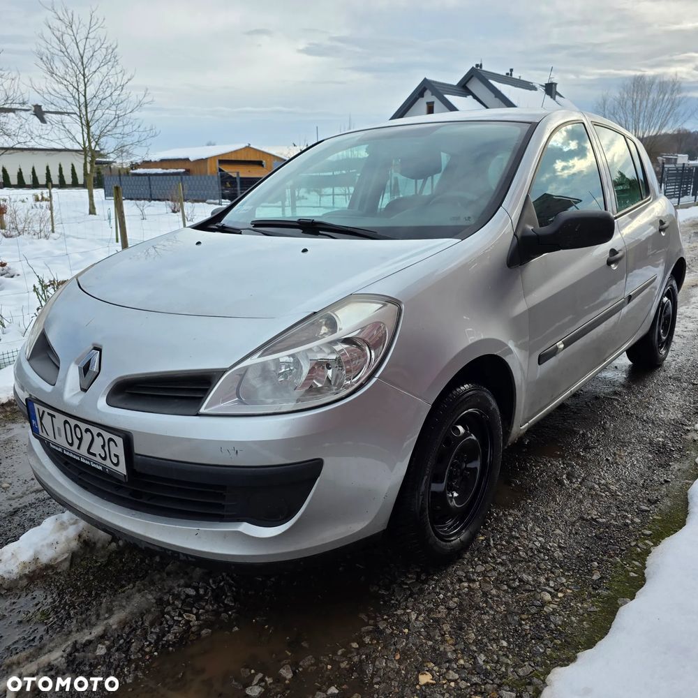 Renault Clio - 1