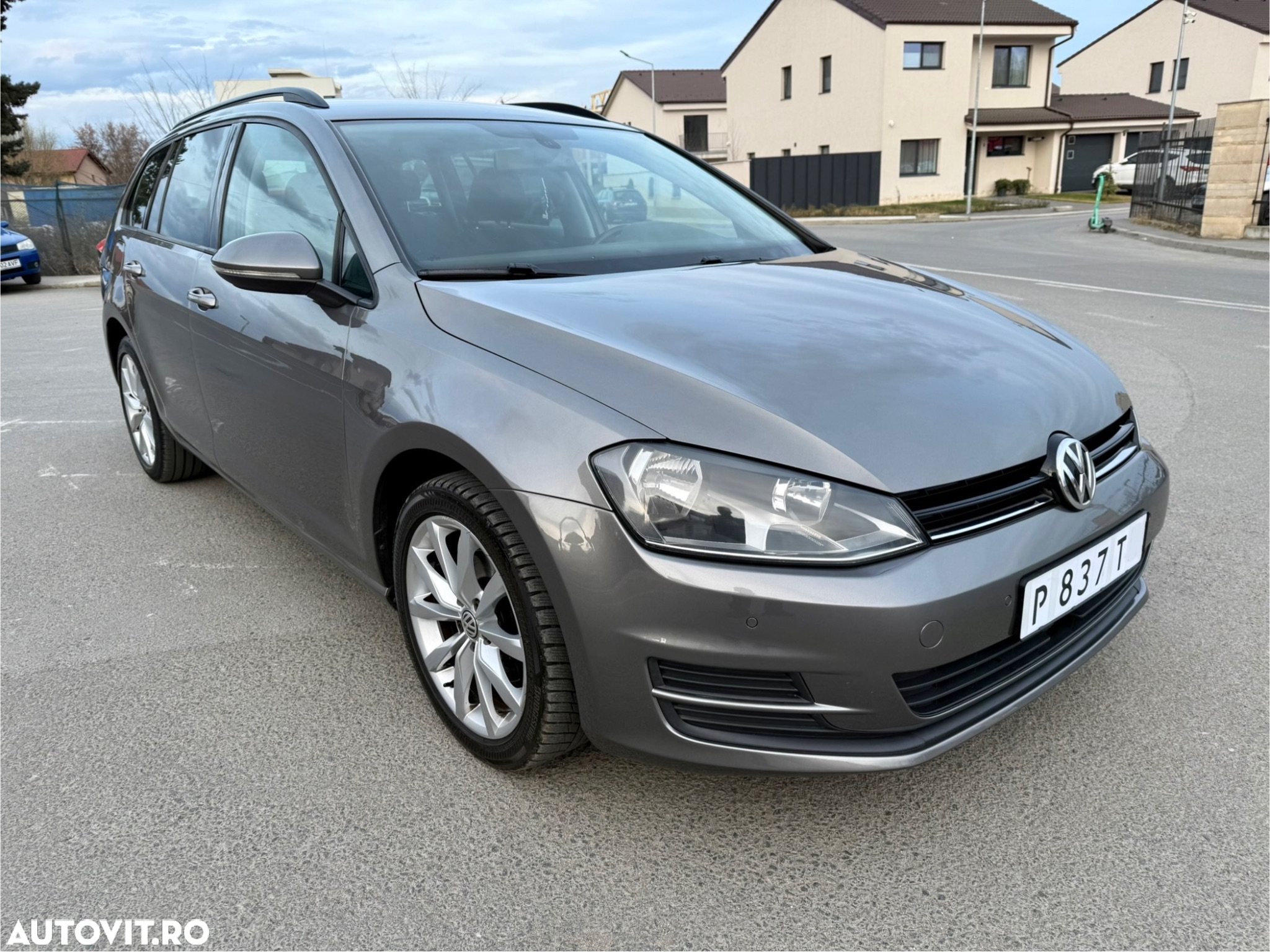 Volkswagen Golf 1.6 BlueTDI DSG Comfortline - 28
