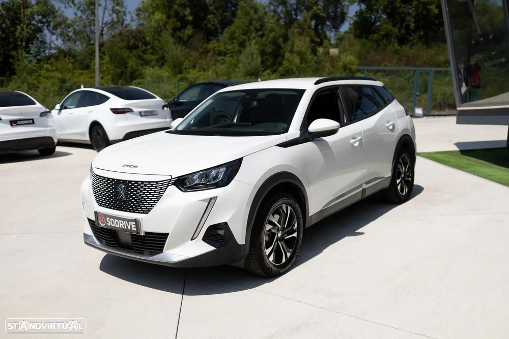 Peugeot e-2008 Allure - 5