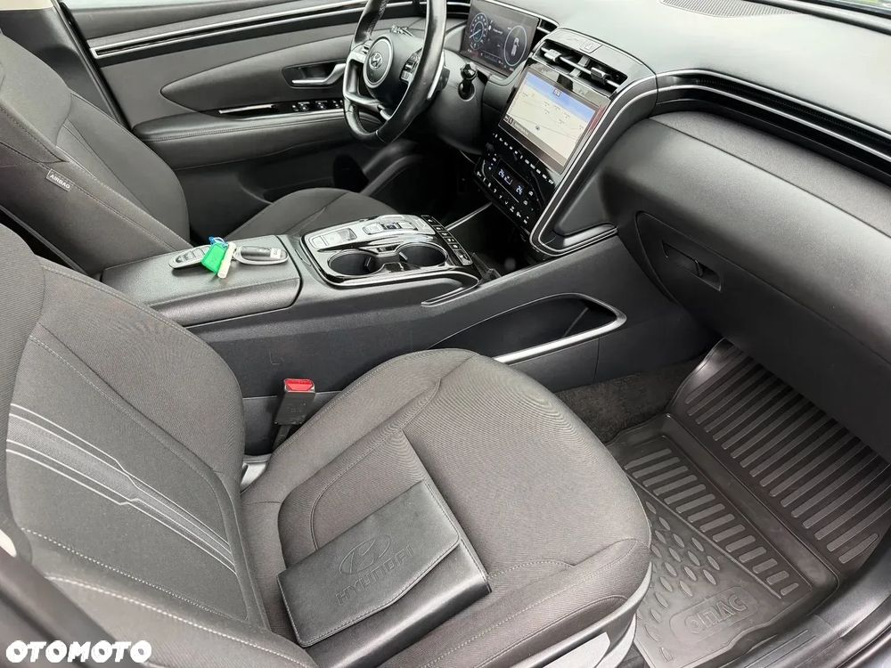 Hyundai Tucson 1.6 T-GDi 48V-Hybrid 2WD DCT Select - 19