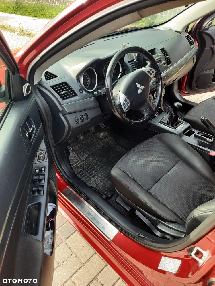 Mitsubishi Lancer 1.8 Invite - 17
