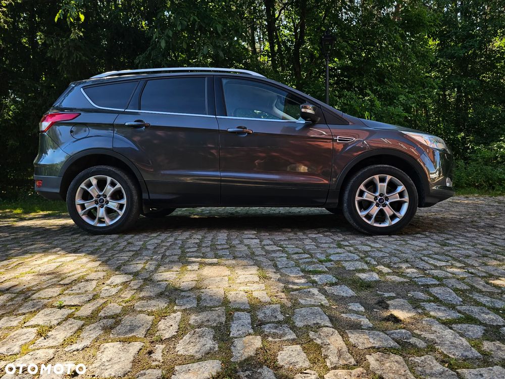 Ford Kuga 2.0 TDCi 4x4 Titanium - 12