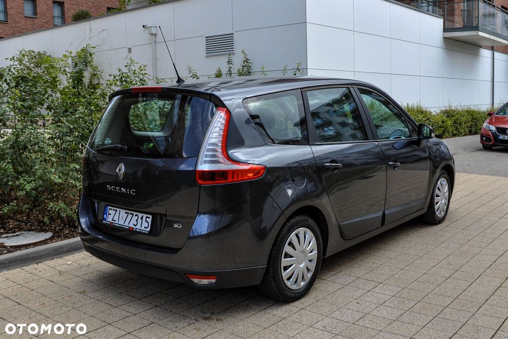 Renault Scenic - 4