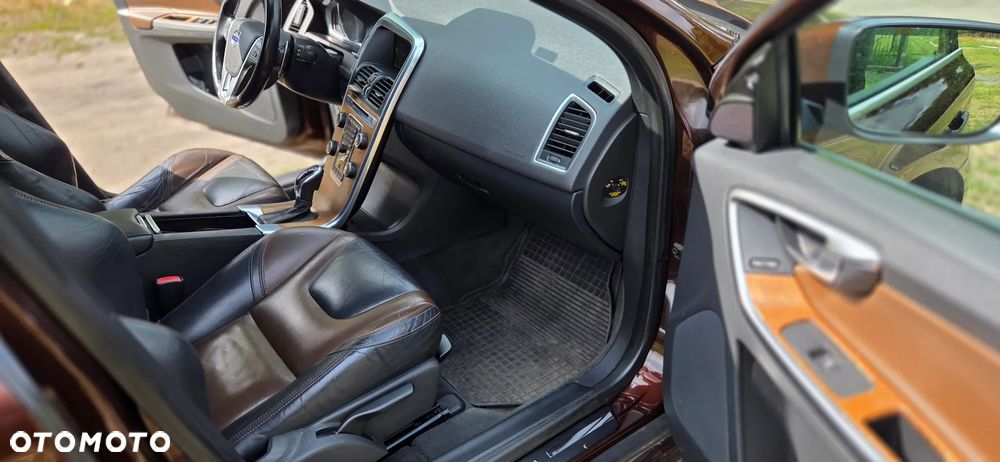 Volvo XC 60 D5 AWD Summum - 16