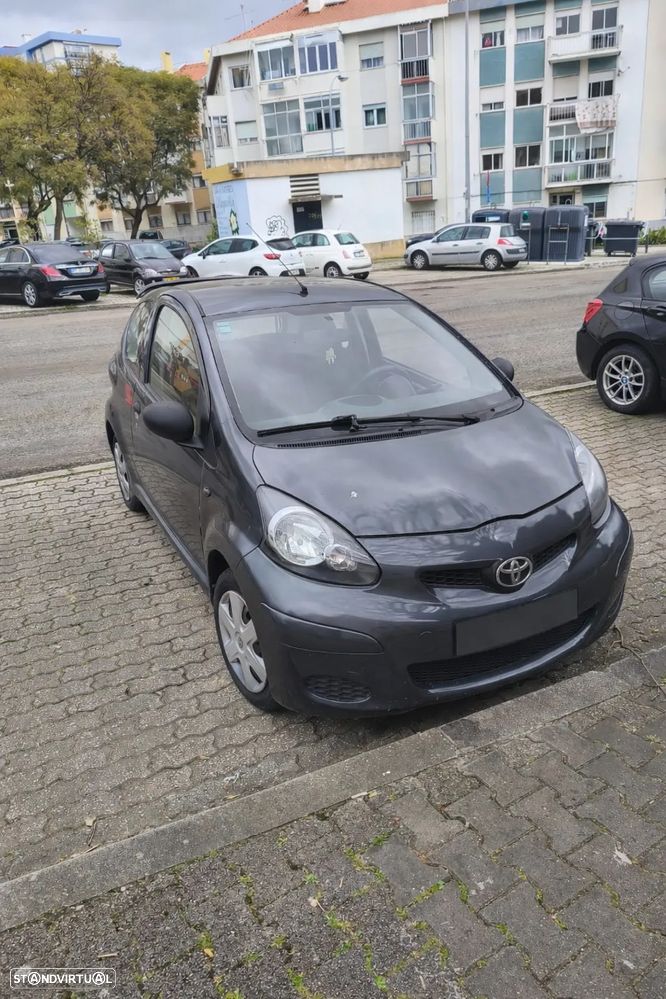 Toyota Aygo 1.0 - 2