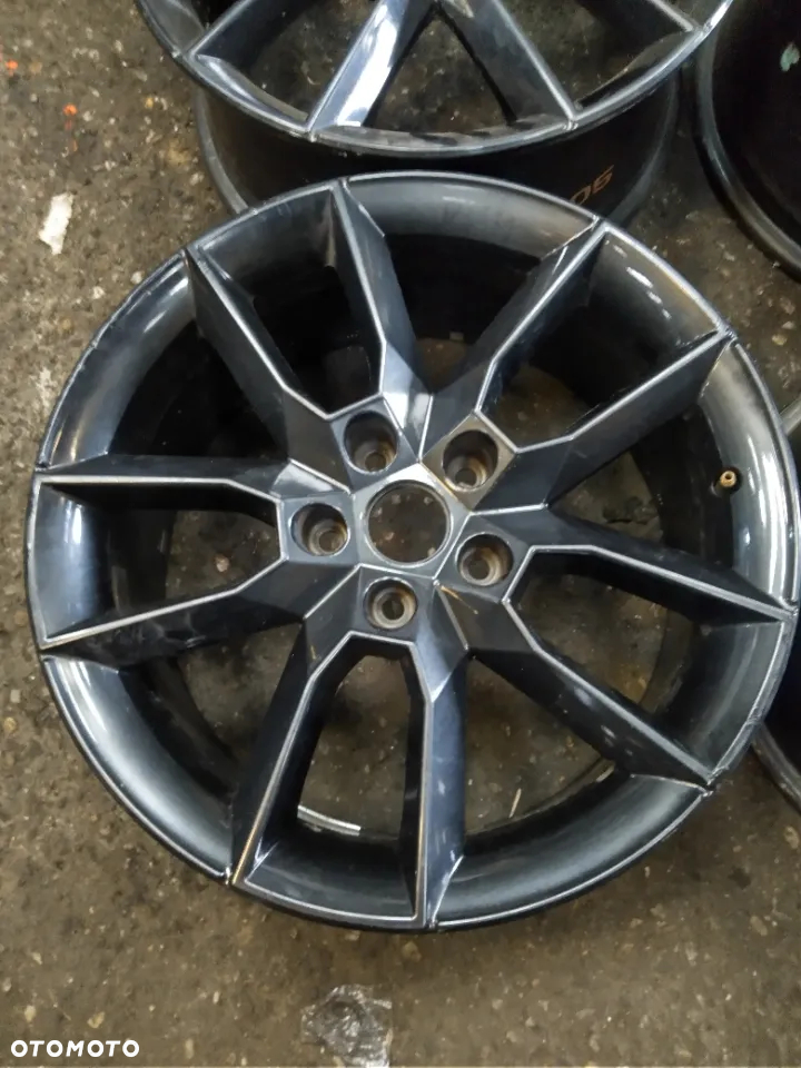 Felgi octavia III RS 18" 5E0601025 - 10