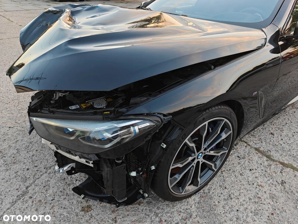 BMW Seria 8 - 27