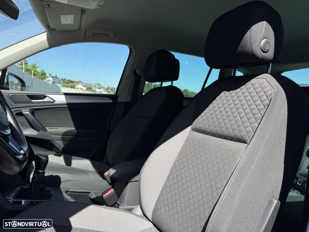 VW Tiguan 1.6 TDI Confortline - 14
