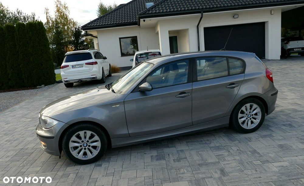 BMW Seria 1 118d Sport Line - 9