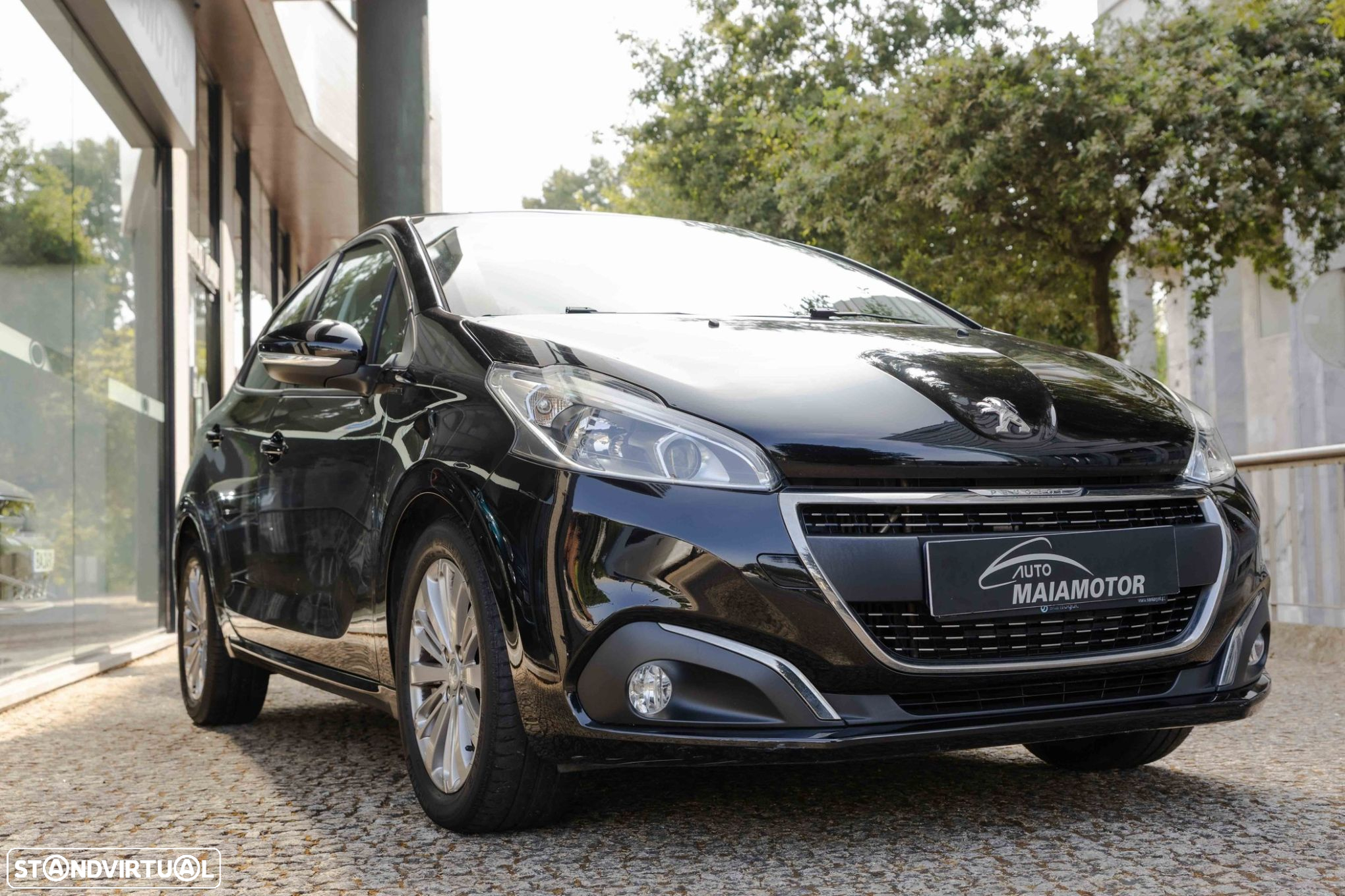 Peugeot 208 1.5 BlueHDi Signature - 5