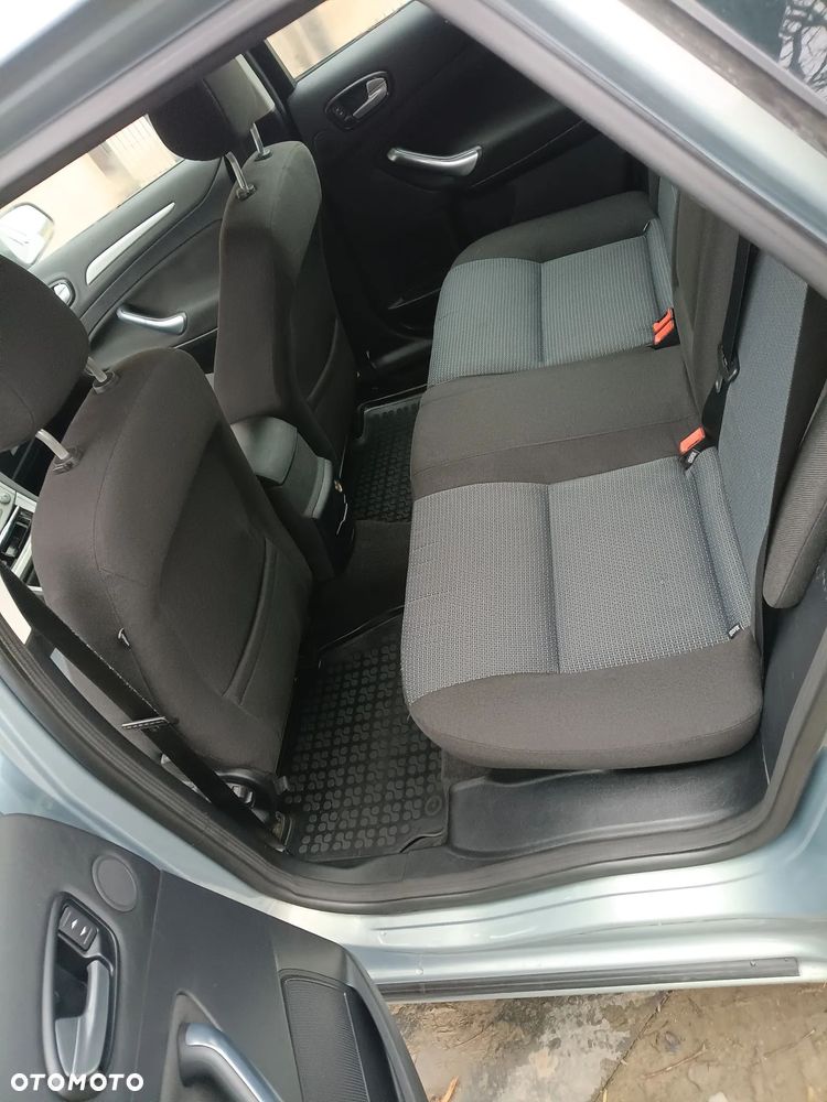 Ford Mondeo 1.8 TDCi Titanium - 8