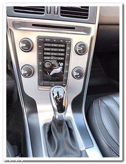 Volvo XC 60 - 34