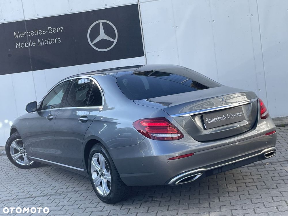 Mercedes-Benz Klasa E 220 d Business Edition 9G-TRONIC - 3