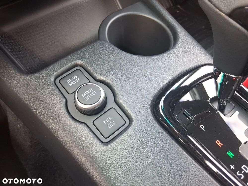 Toyota Hilux 2.8 D-4D Double Cab Invincible 4x4 - 17