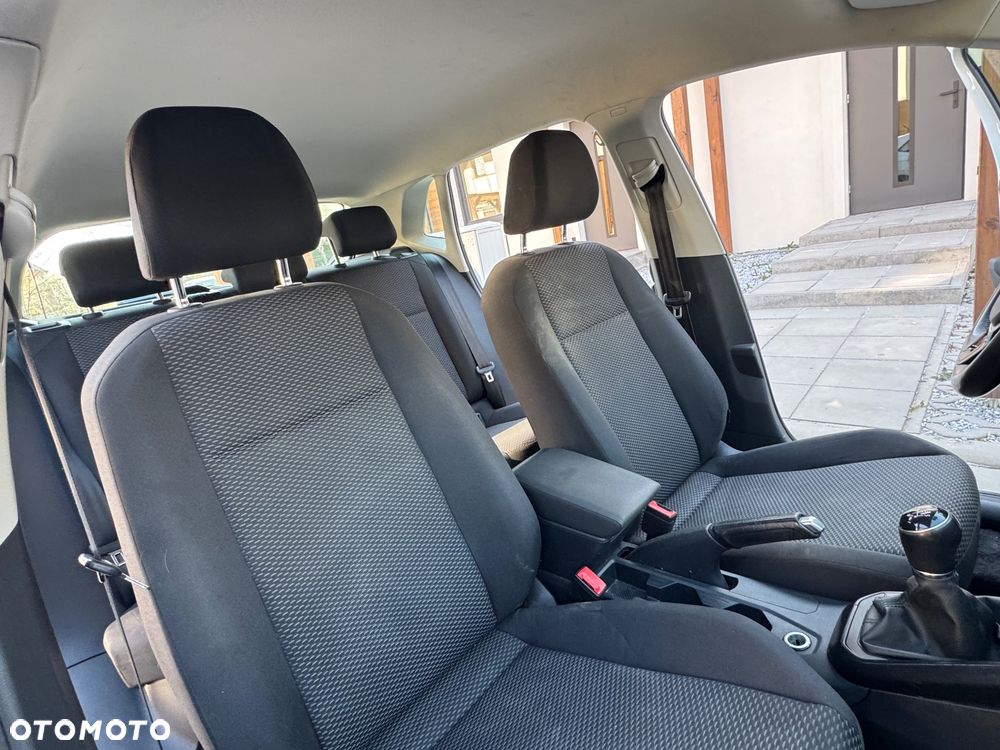 Volkswagen Polo - 8