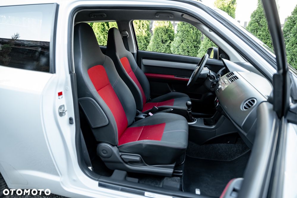 Suzuki Swift 1.6 Sport - 24