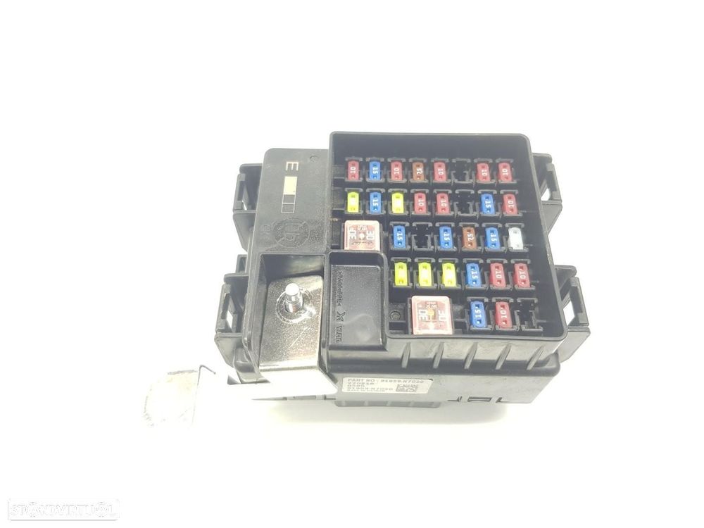 CAIXA DE RELES FUSÍVEIS HYUNDAI TUCSON TL - 1