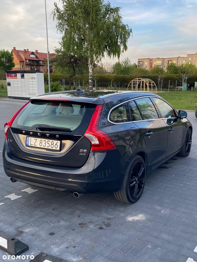 Volvo V60 D5 AWD Summum - 5