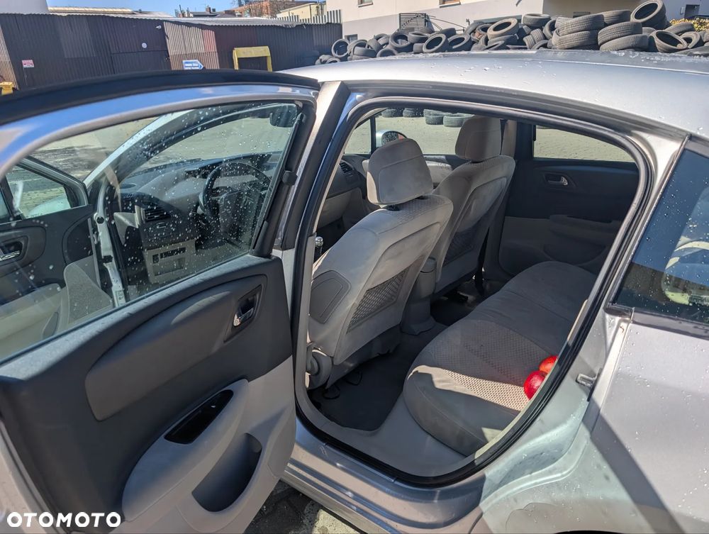 Citroën C4 1.6 16V Impress Pack - 6