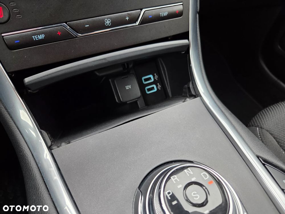 Ford S-Max 2.0 EcoBlue Titanium - 27