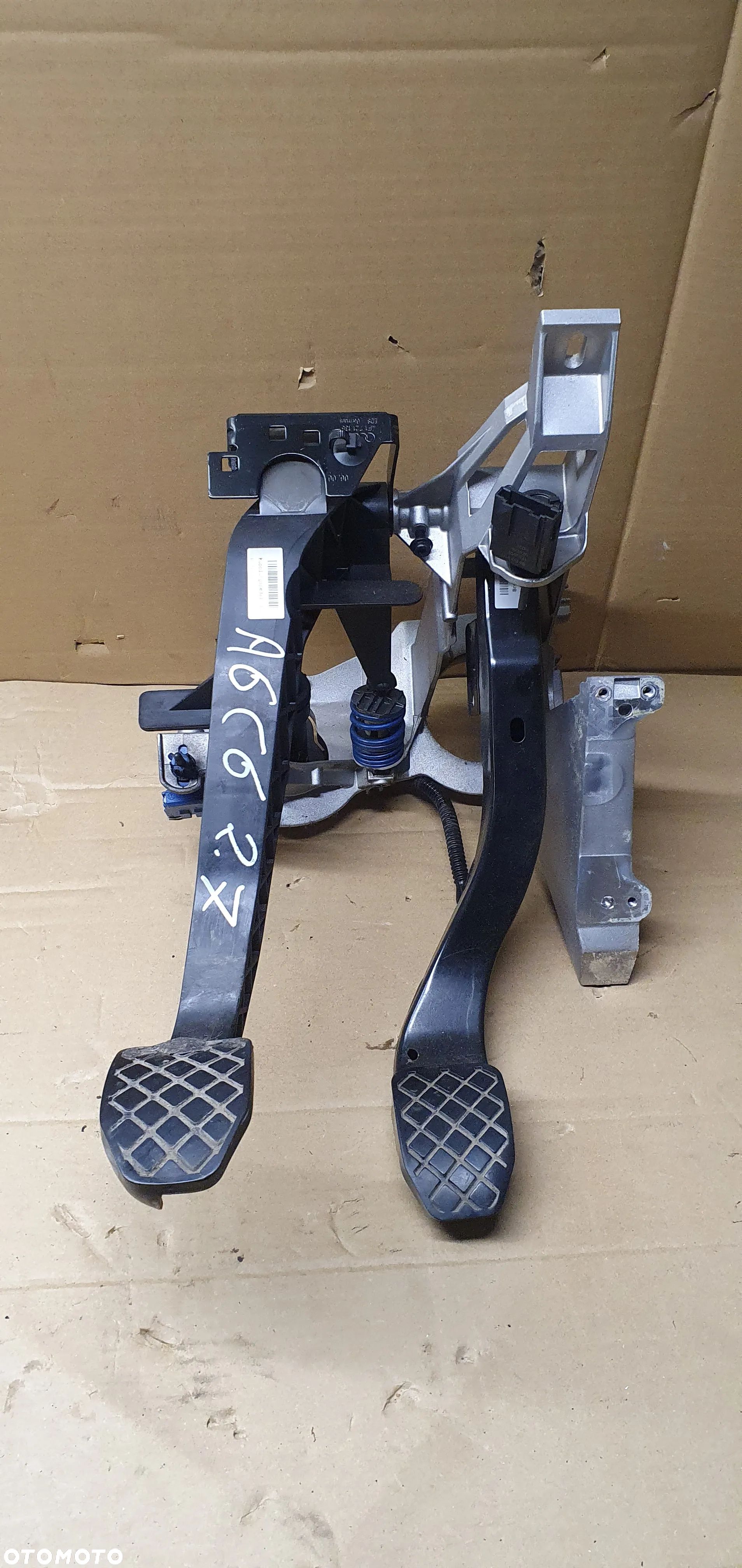 Pedały pedał hamulca sprzęgła Audi A6 C6 4F1721117D 4F1721316 - 1