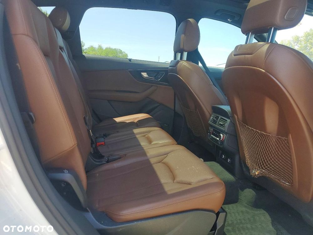Audi Q7 3.0 TFSI Quattro Tiptronic - 10