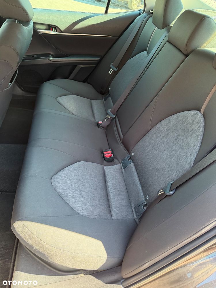 Toyota Camry 2.5 Hybrid Comfort CVT - 16