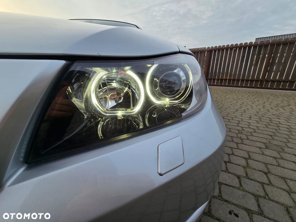 BMW Seria 3 320d DPF - 11