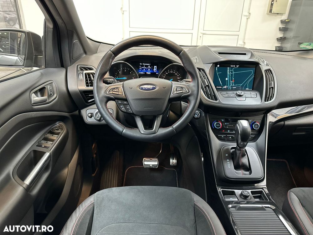 Ford Kuga 2.0 TDCi 4x4 Aut. ST-Line - 11