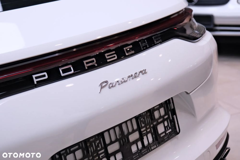 Porsche Panamera Standard - 20