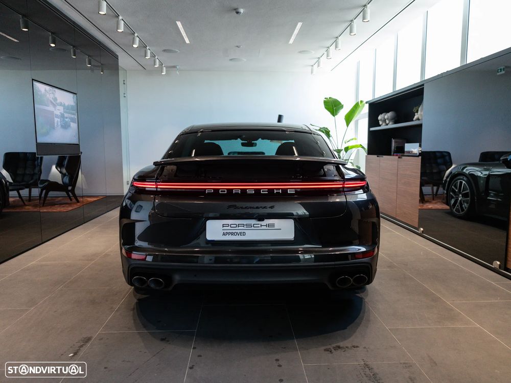 Porsche Panamera 4 E-Hybrid - 9