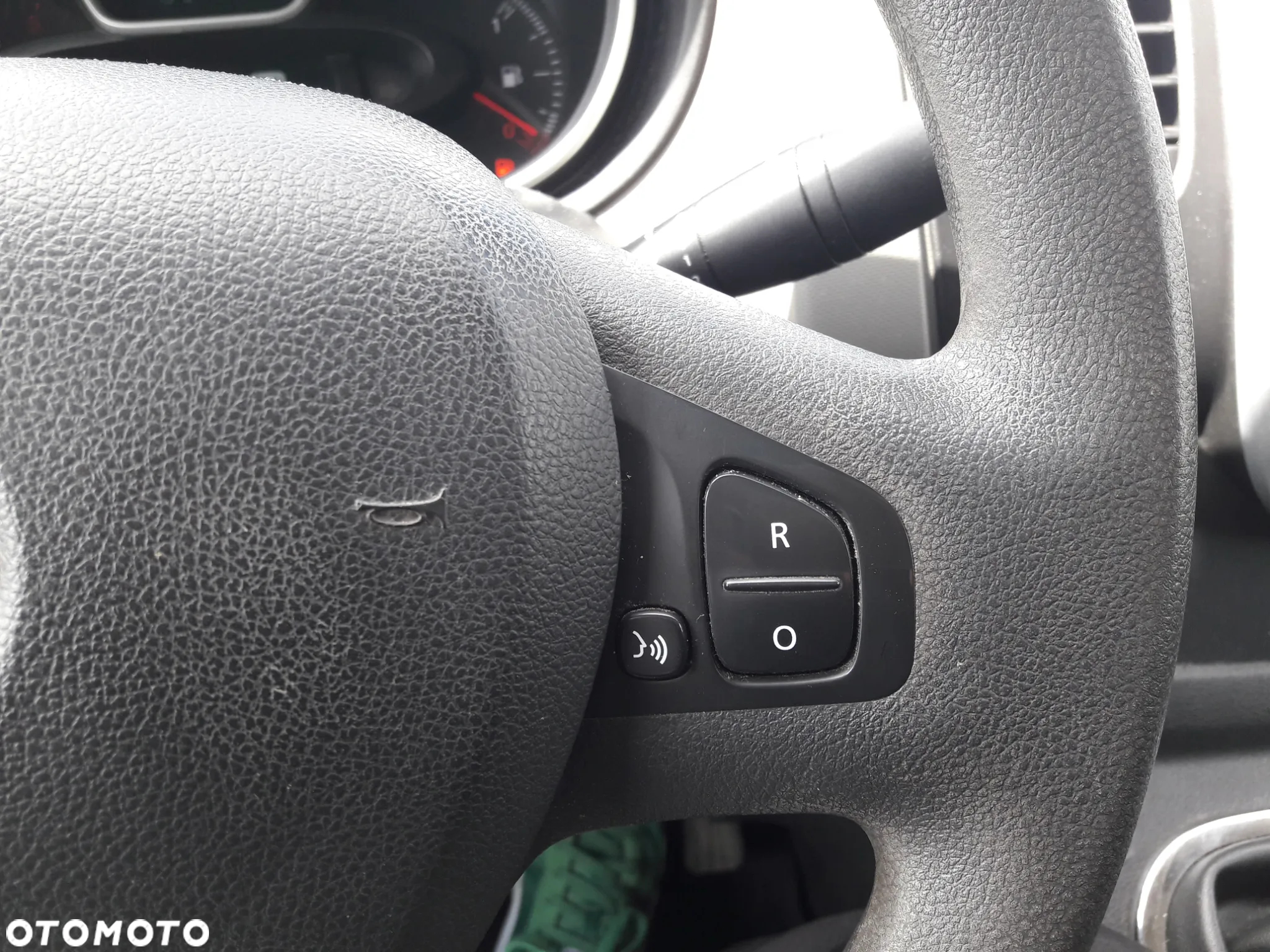 Renault TRAFIC - 16