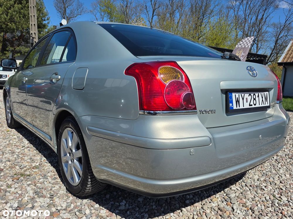 Toyota Avensis 2.0 VVT-i Sol - 15