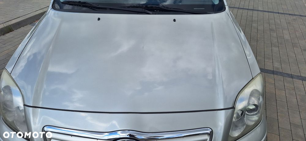 Toyota Avensis 2.0 VVT-i Automatik Sol - 11