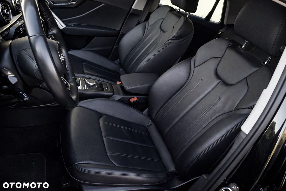 Audi Q2 35 TDI S tronic sport - 2