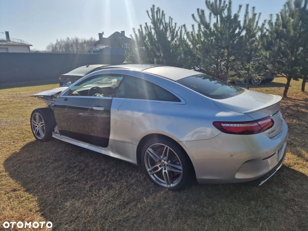 Mercedes-Benz Klasa E - 3