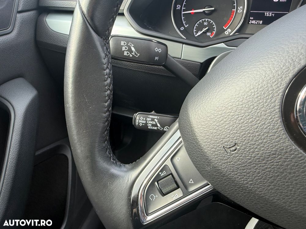 Skoda Superb 2.0 TDI DSG Active - 24