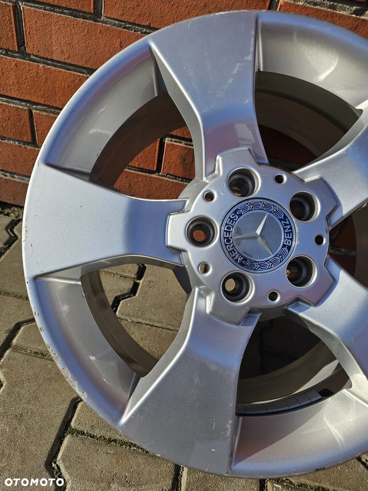 (F99) Mercedes-Benz OE C-Klasa GLK W204 / A2044013102 / 8Jx17 ET57 5x112 - 2