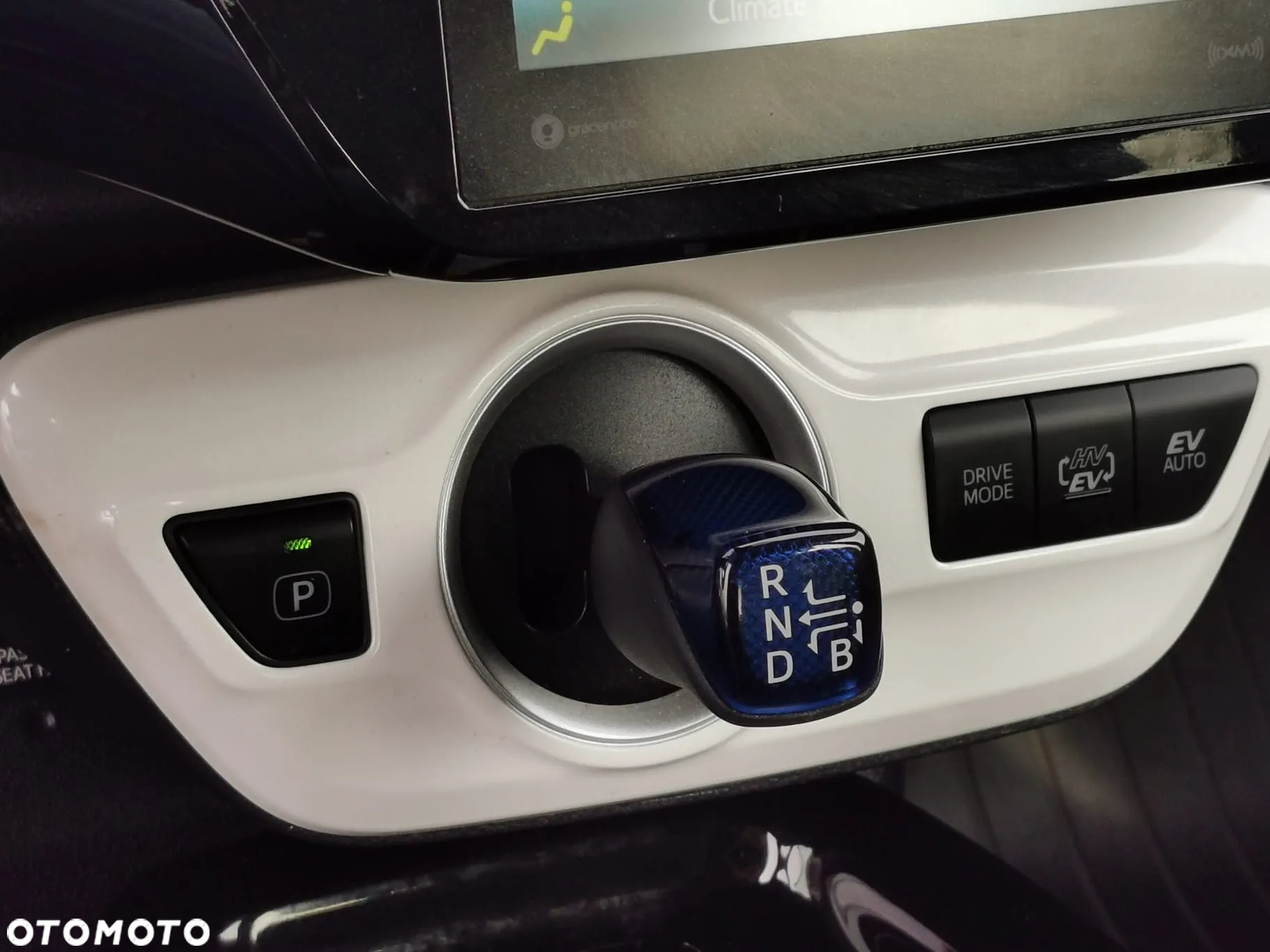 Toyota Prius Plug-in (Hybrid) Comfort - 35