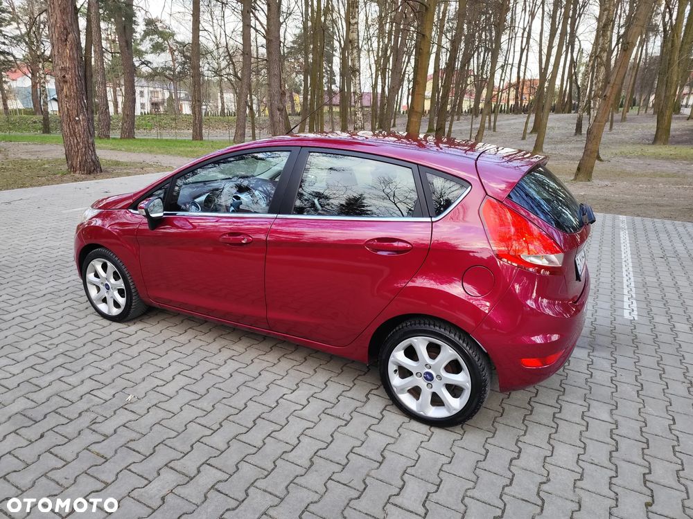Ford Fiesta - 18