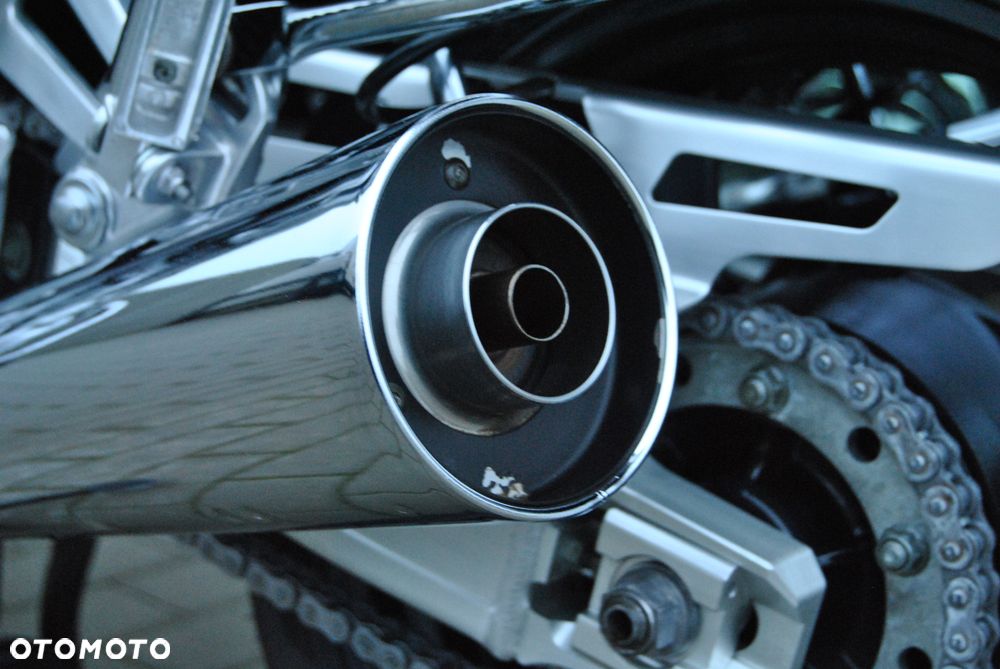 Yamaha XJR - 16