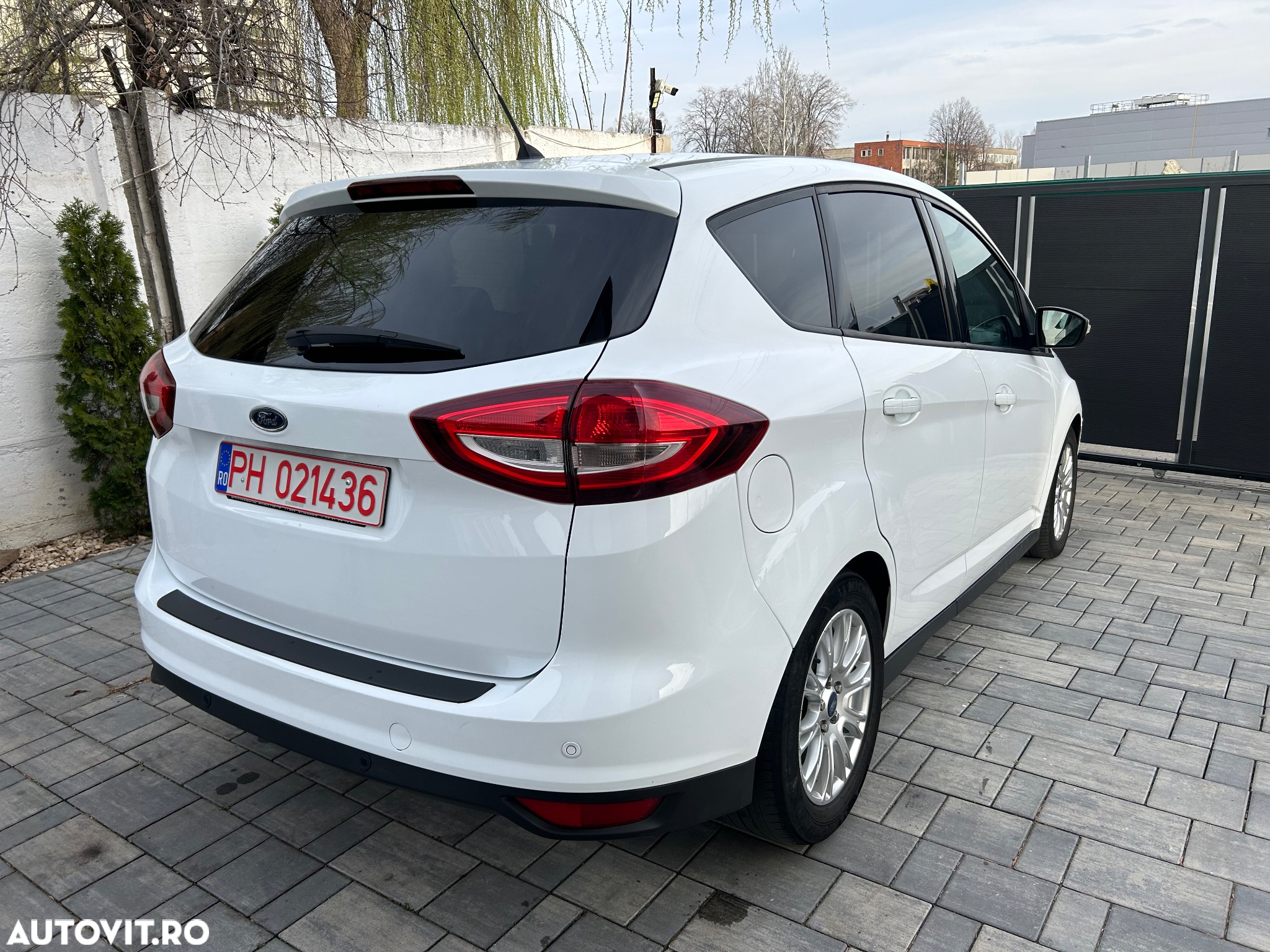 Ford C-Max 1.5 TDCi Start-Stop-System Business Edition - 4
