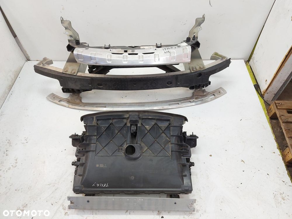 TESLA MODEL Y 2022r CHŁODNICE PAS PRZEDNI WZMOCNIENIE 1660012-00-B - 1
