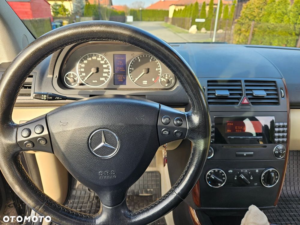 Mercedes-Benz Klasa A 180 CDI Avantgarde Edition 10 - 17