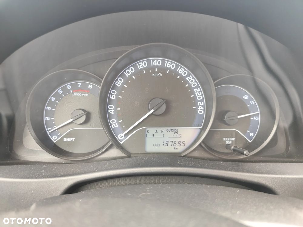 Toyota Auris 1.33 VVT-i Active - 26